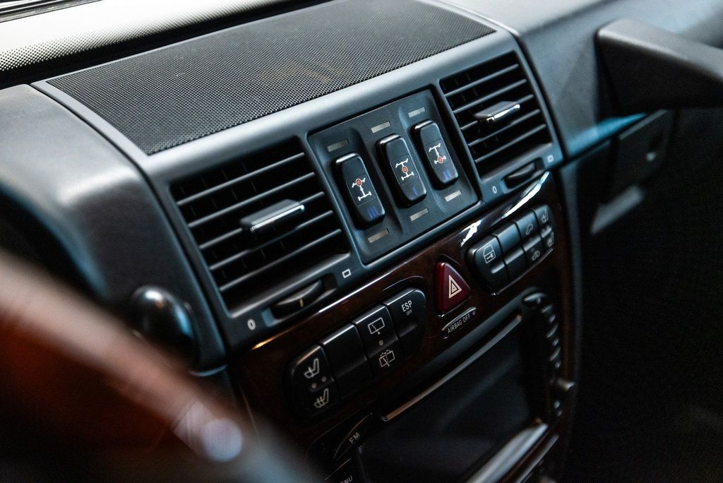 Mercedes-Benz G 500 2002