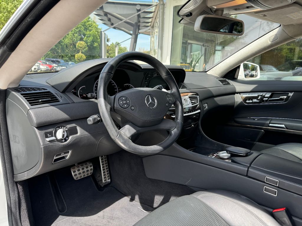 Mercedes-Benz CL 63 AMG 2011
