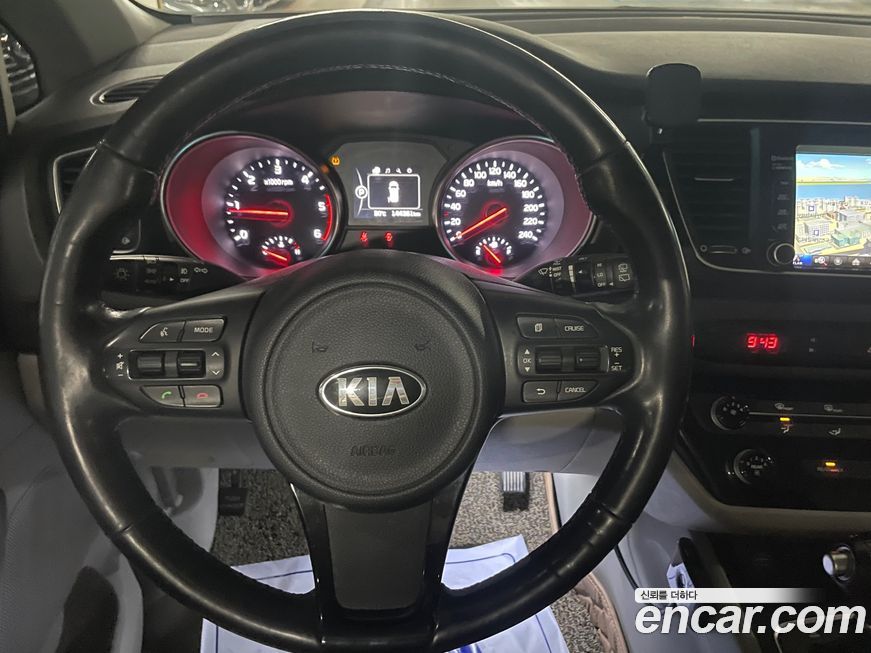 Kia Canival 2015
