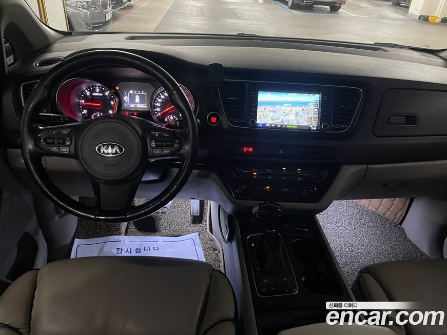 Kia Canival 2015