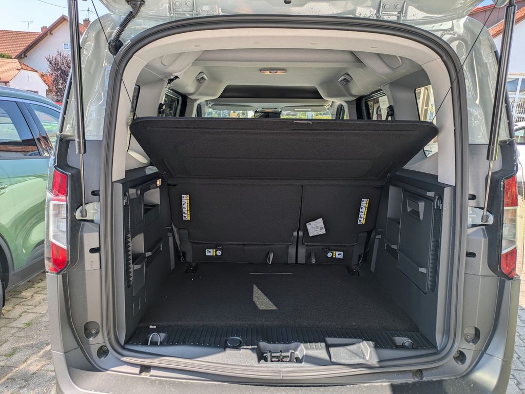 Ford Tourneo Courier 2024