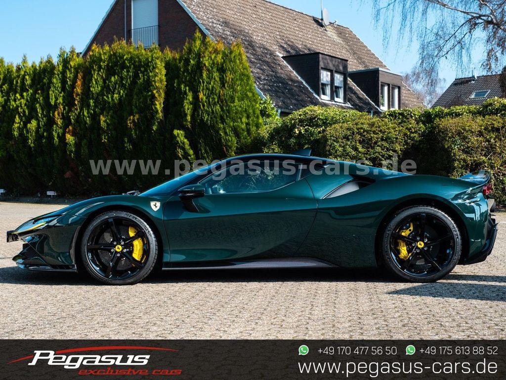 Ferrari SF90 2024