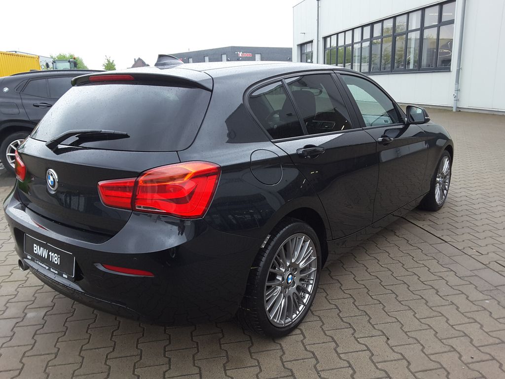 BMW 118 2015