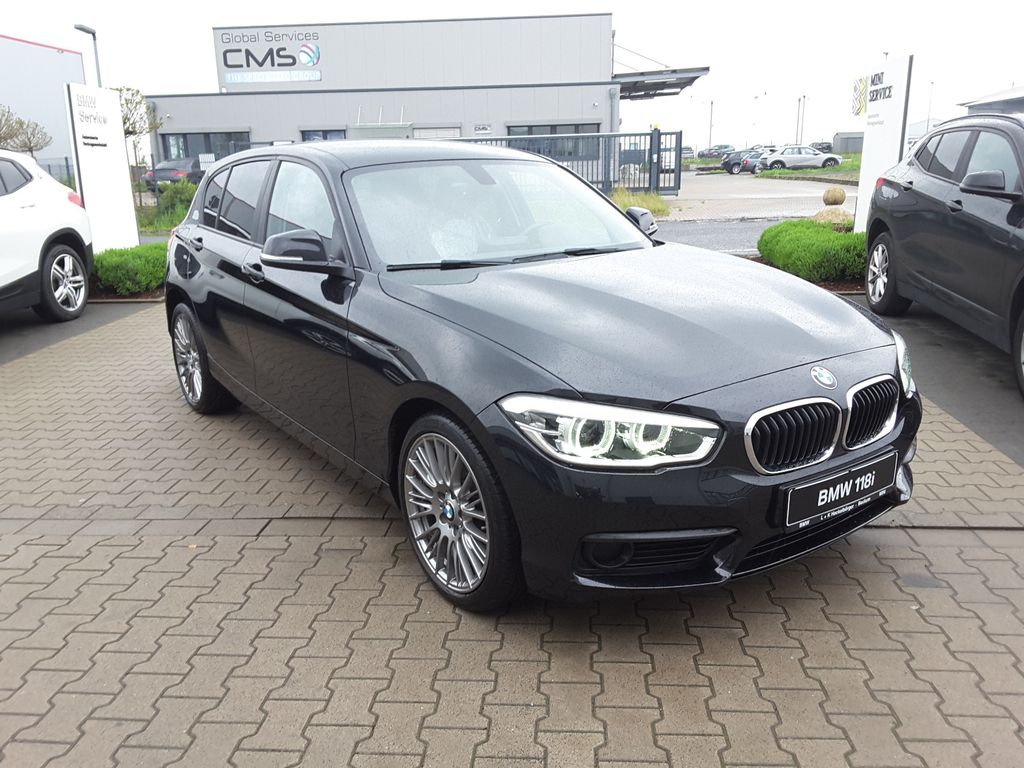 BMW 118 2015