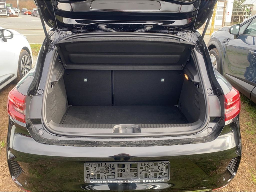 Mitsubishi Colt 2025