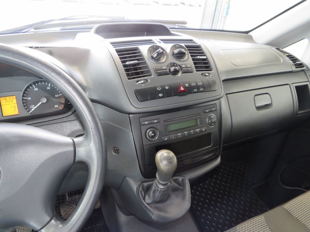 Mercedes-Benz Vito 2011