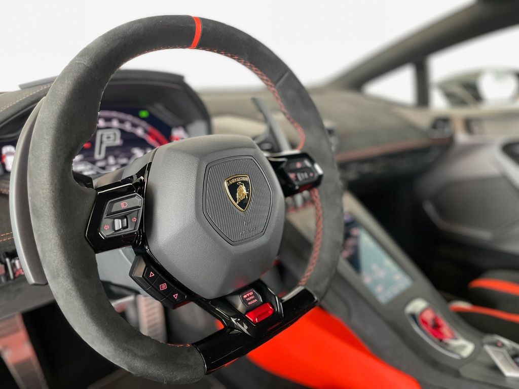 Lamborghini Huracán 2022