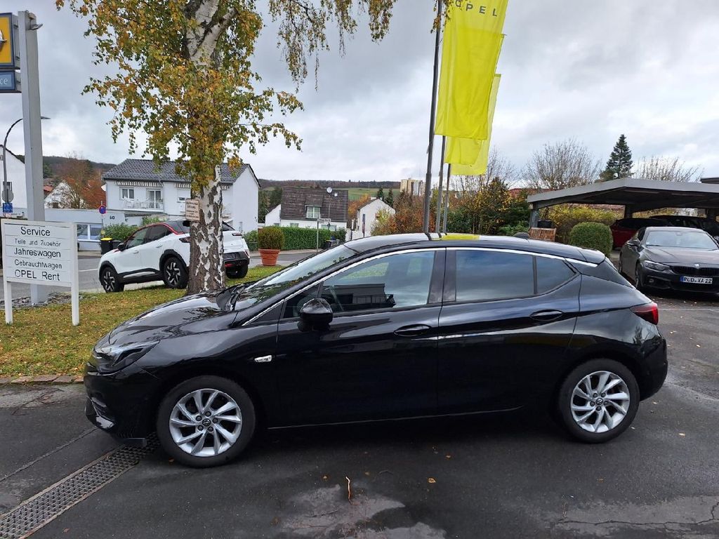 Opel Astra 2021