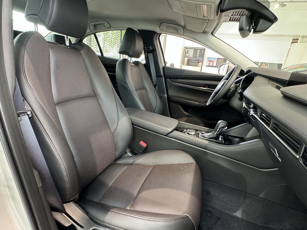 Mazda 3 2025