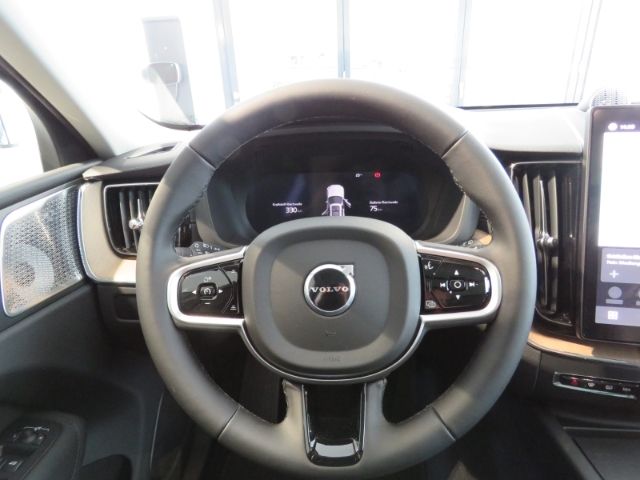 Volvo XC60 2025