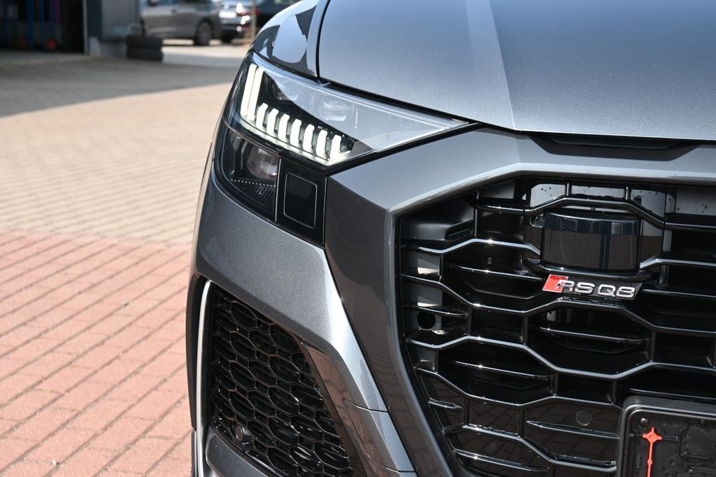 Audi RSQ8 2023