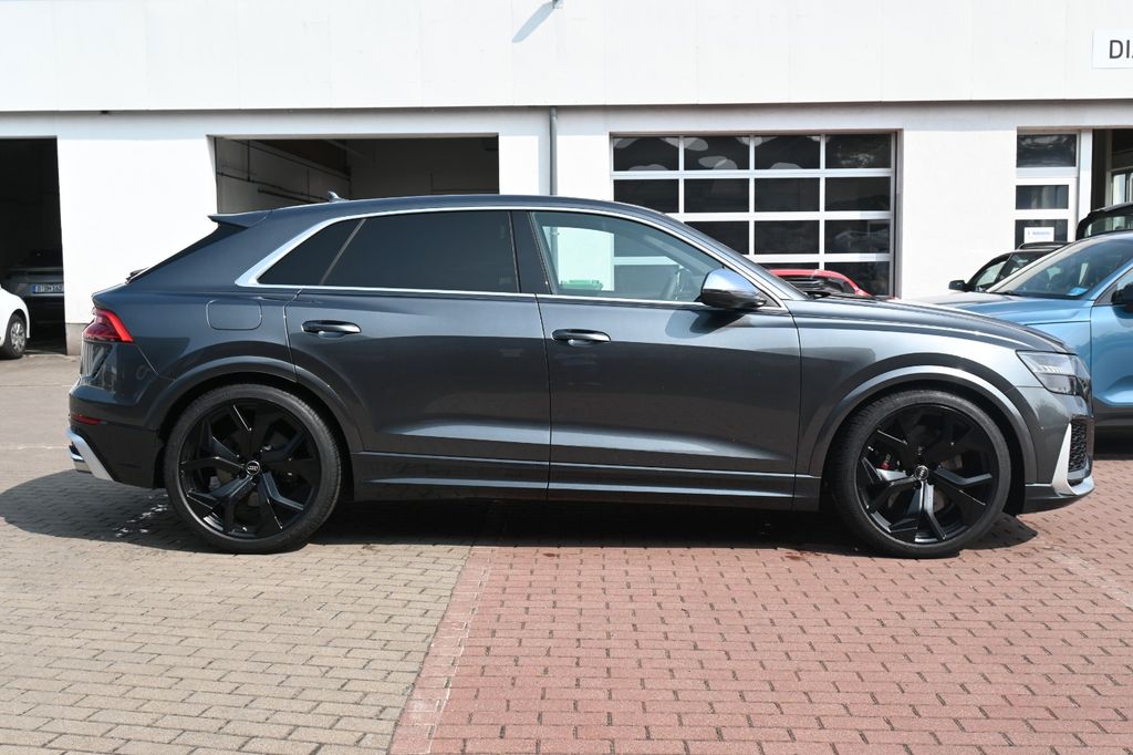 Audi RSQ8 2023