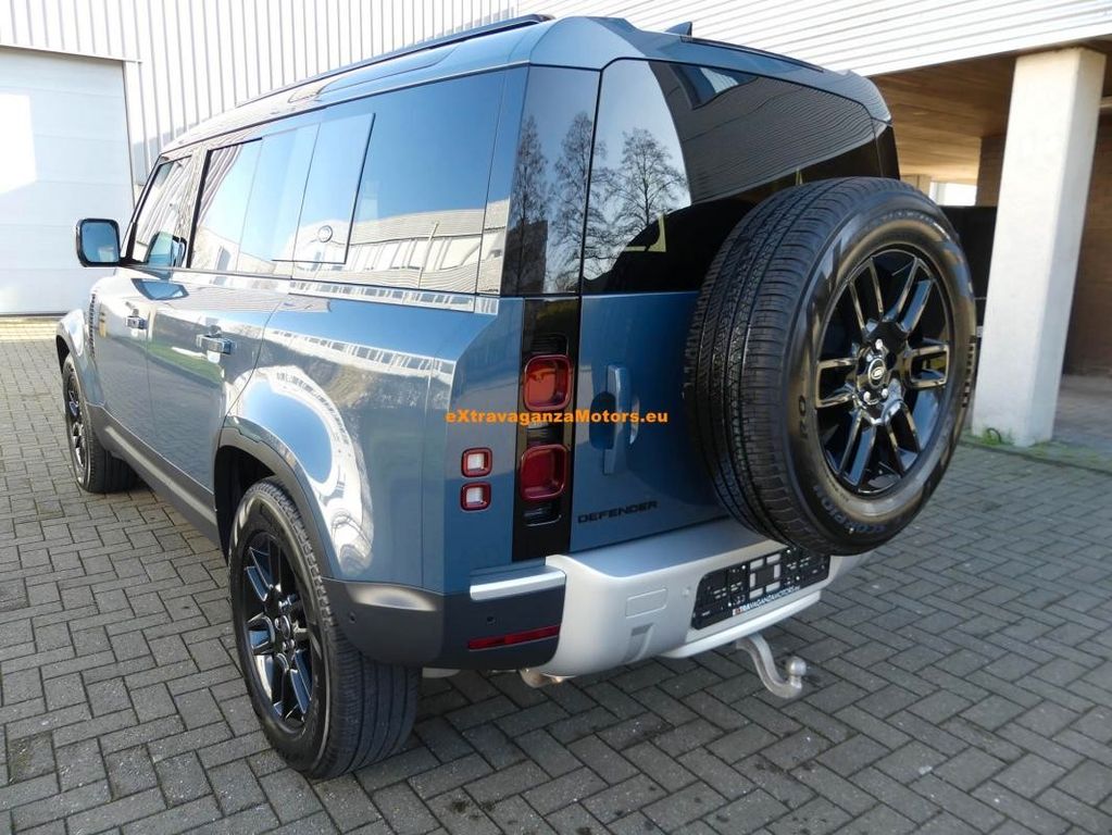 Land Rover Defender 2022