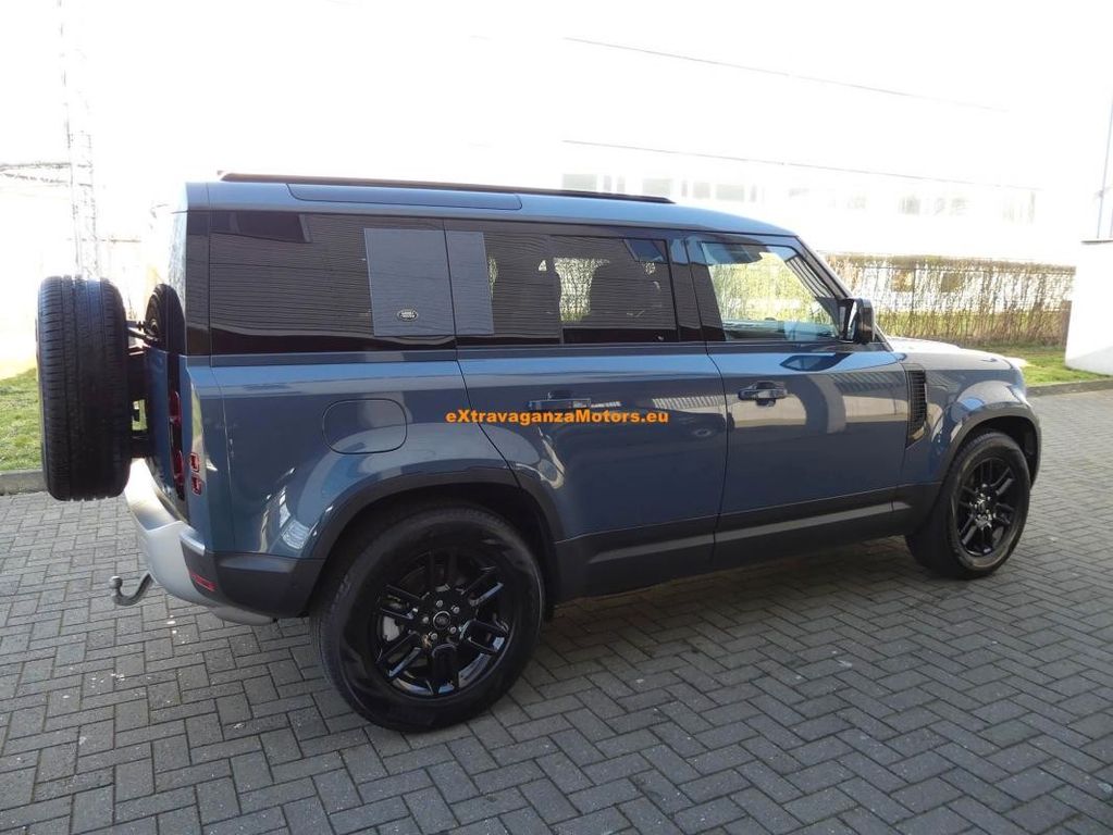 Land Rover Defender 2022