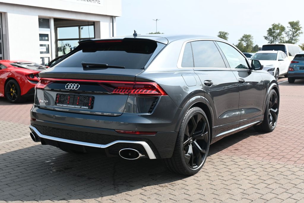 Audi RSQ8 2023