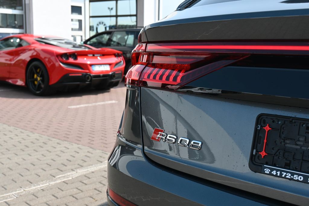 Audi RSQ8 2023