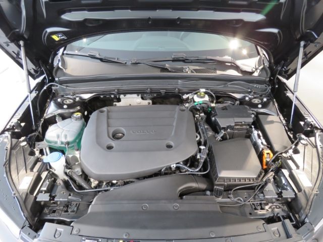 Volvo XC40 2025