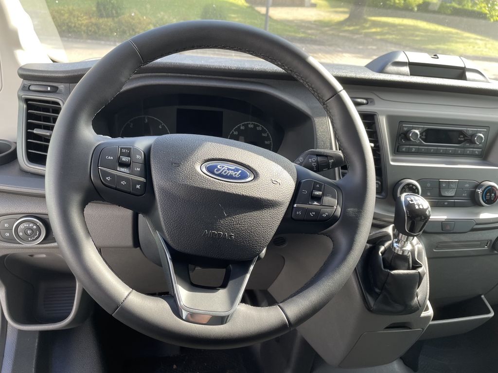 Ford Transit 2023