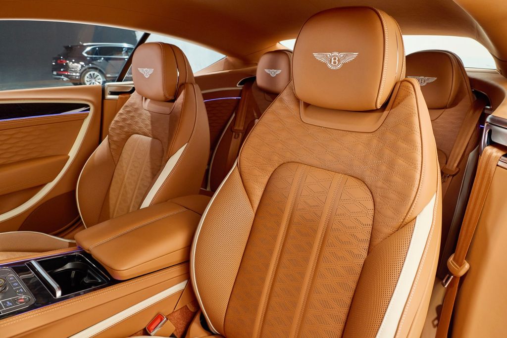 Bentley Continental GT 2025