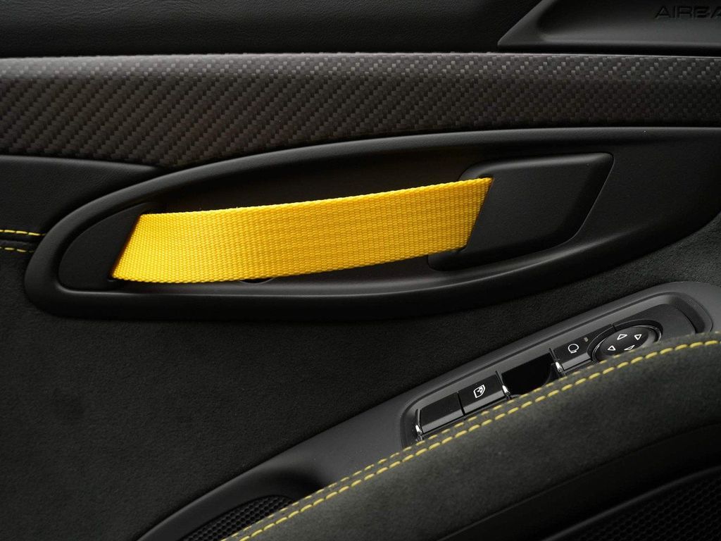 Porsche Boxster 2025