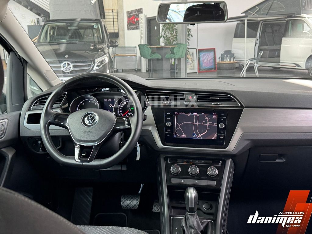 Volkswagen Touran 2021