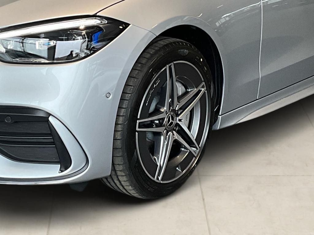 Mercedes-Benz C 300 2025