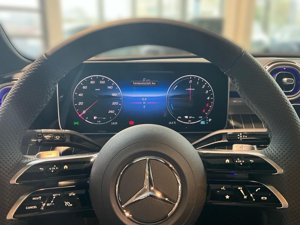 Mercedes-Benz C 300 2025