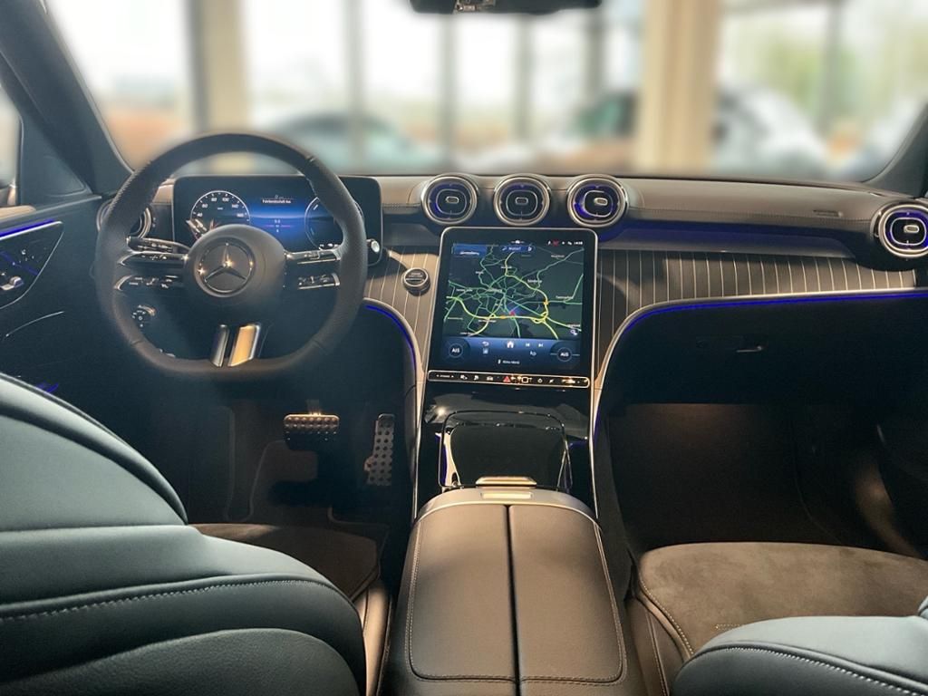 Mercedes-Benz C 300 2025