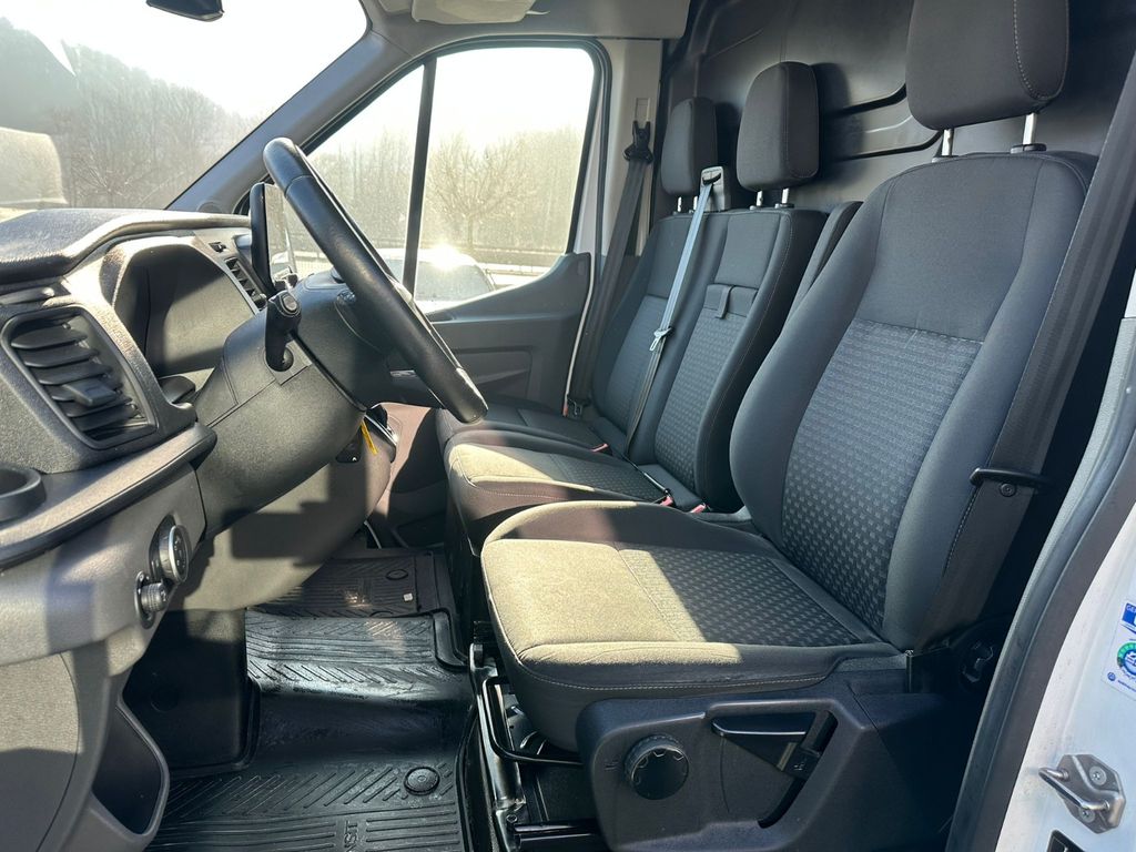 Ford Transit 2021