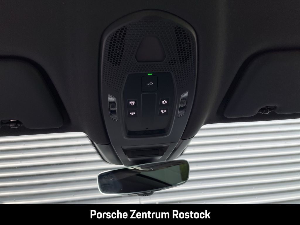 Porsche Cayenne 2025