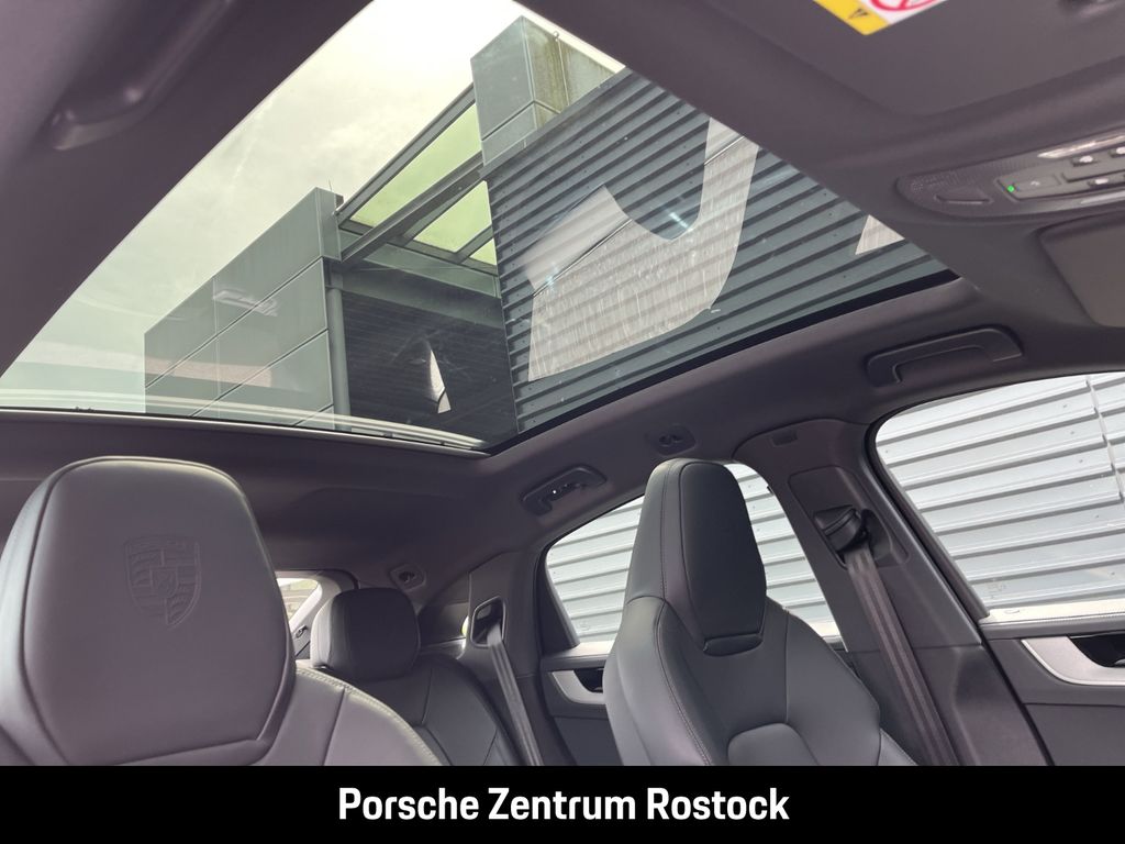 Porsche Cayenne 2025