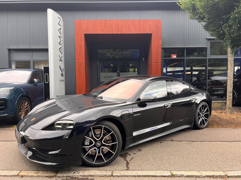 Porsche Taycan 2022