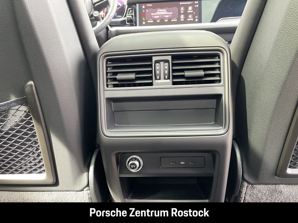 Porsche Cayenne 2025