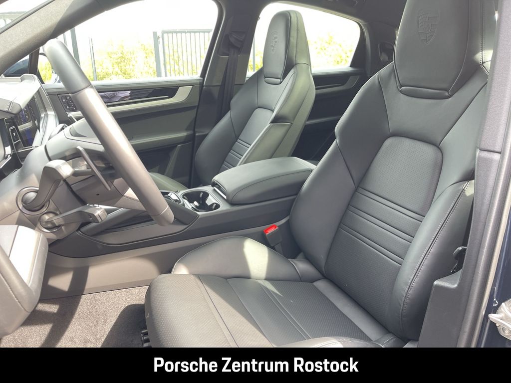 Porsche Cayenne 2025