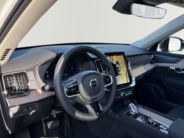 Volvo XC90 2025