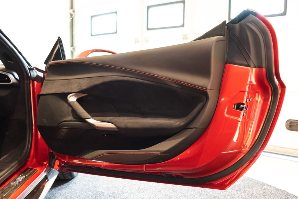 Ferrari 296 GTB 2023