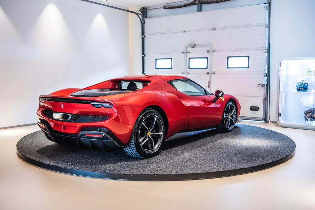 Ferrari 296 GTB 2023