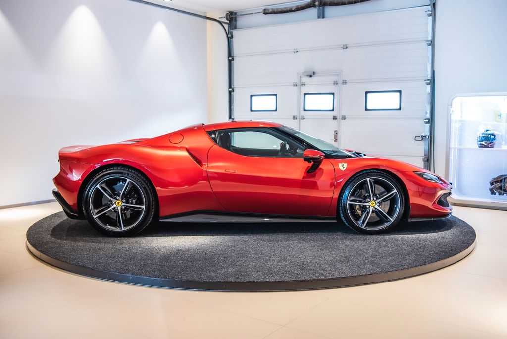 Ferrari 296 GTB 2023