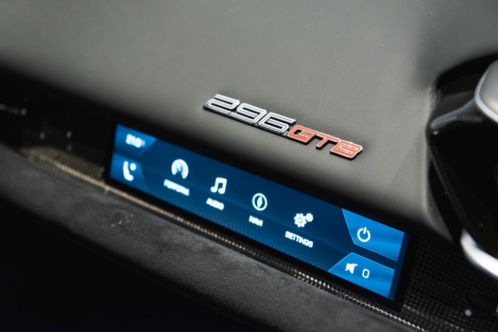 Ferrari 296 GTB 2023