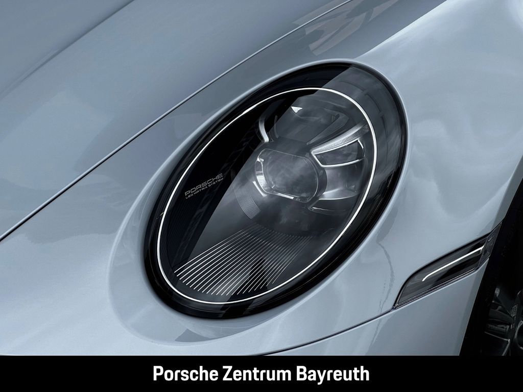 Porsche 992 2025