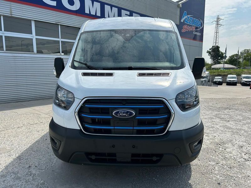 Ford Transit 2023