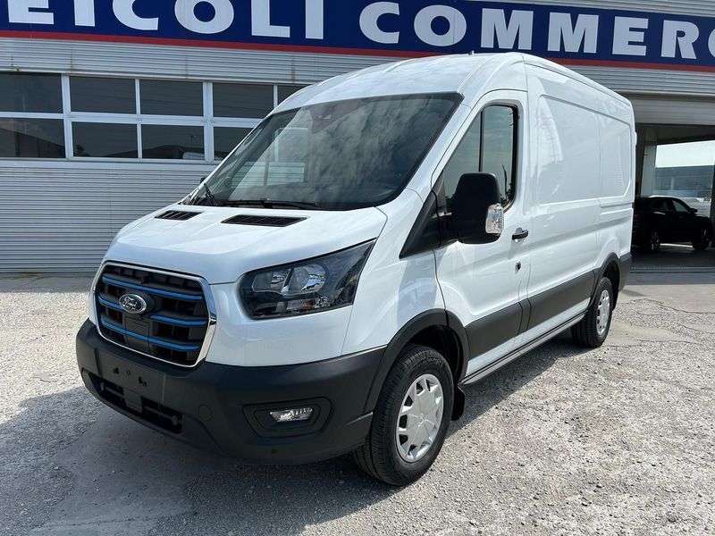 Ford Transit 2023