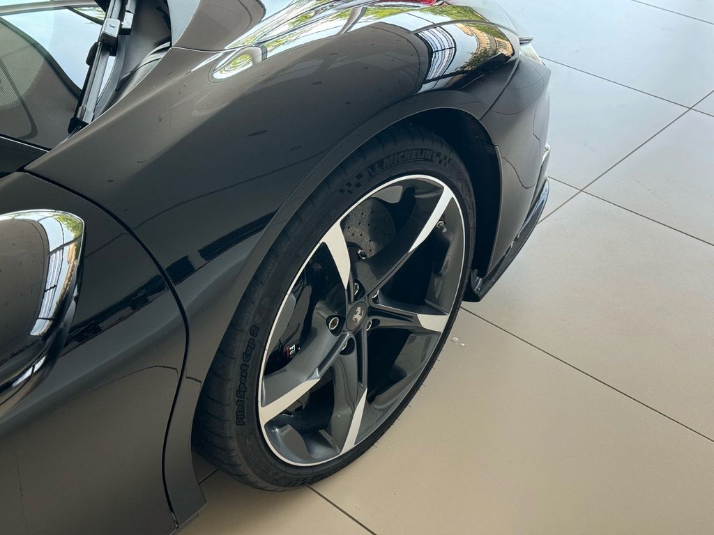 Ferrari SF90 2023