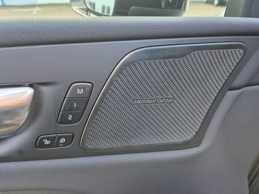 Volvo XC60 2024