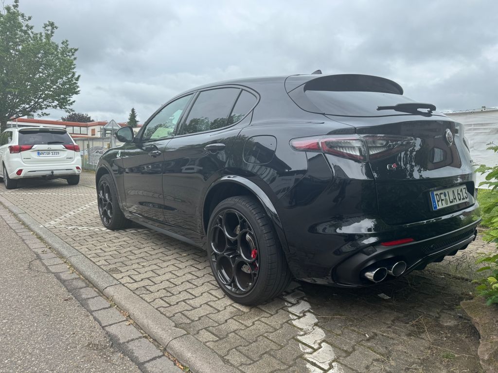 Alfa Romeo Stelvio 2023