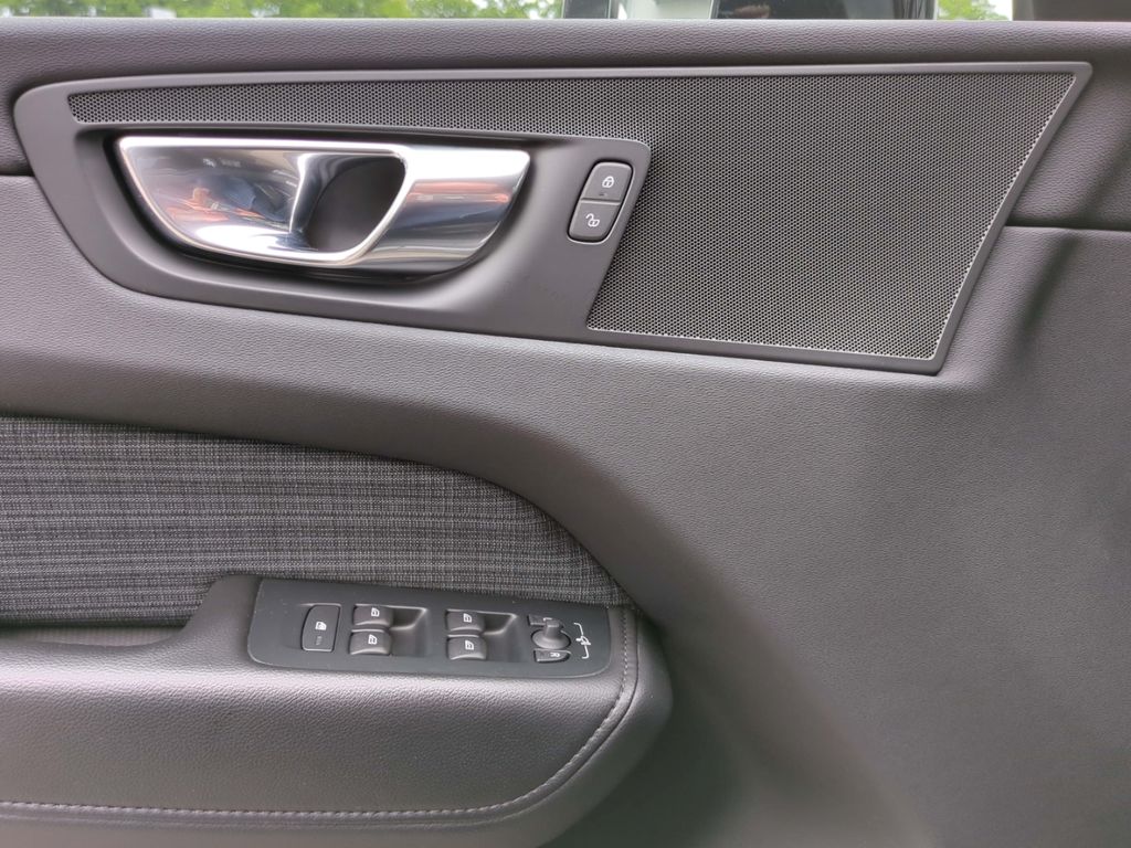 Volvo XC60 2022