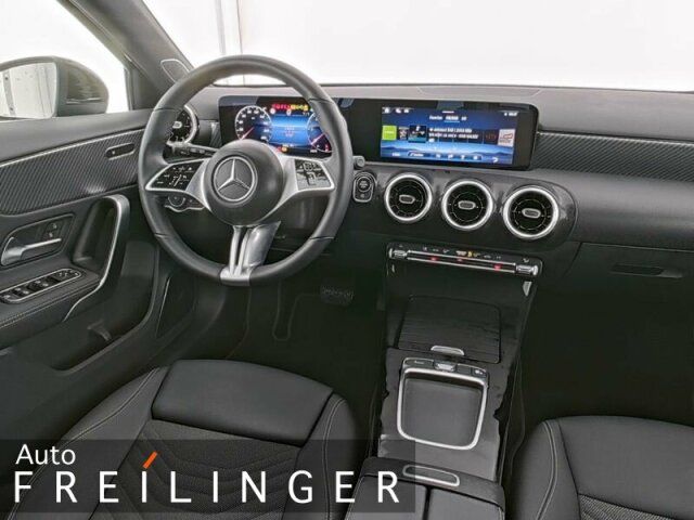 Mercedes-Benz A 180 2024