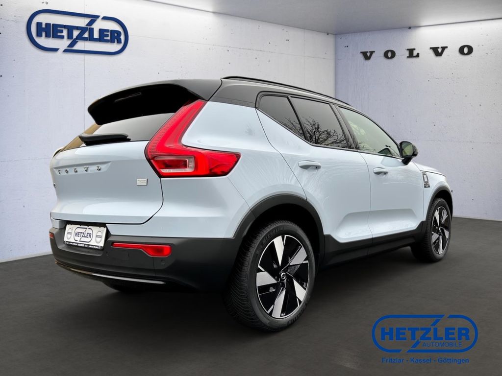 Volvo XC40 2025