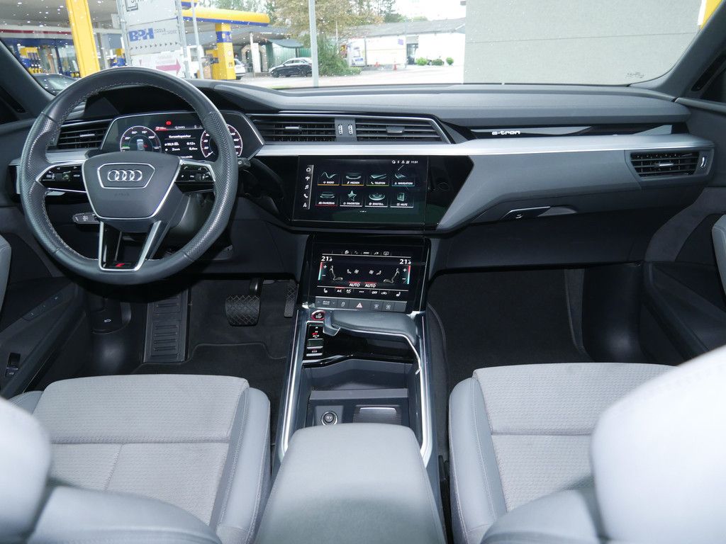 Audi e-tron 2021