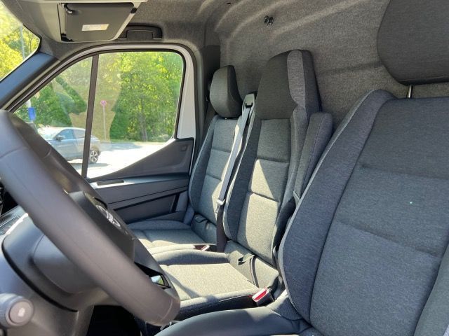 Nissan Interstar 2025